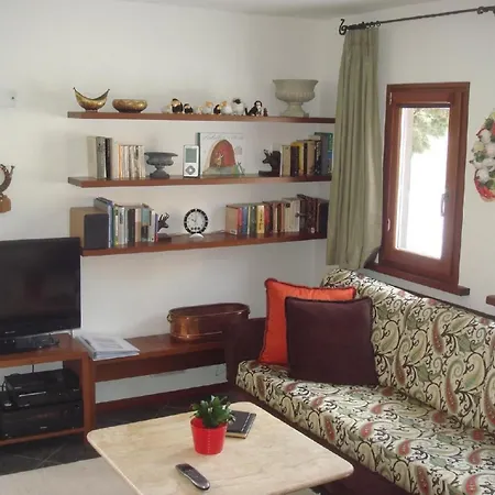 Appartamento Sassella 2a By Interhome