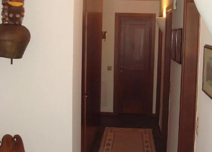 Sassella 2 By Interhome * Ла-Пунт-Чамуэшч